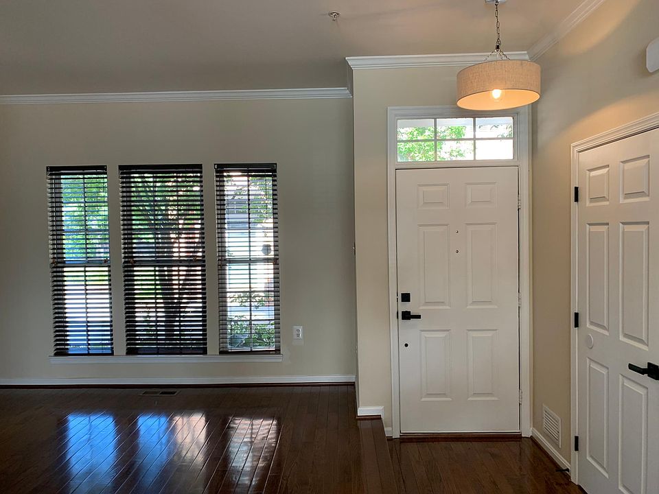 1st image of 6122 Madison Crest Ct