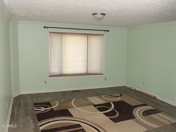 3rd image of 9009 McKeithan Ln NE