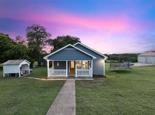 829 Homer Smith Rd, Whitewright, TX 75491