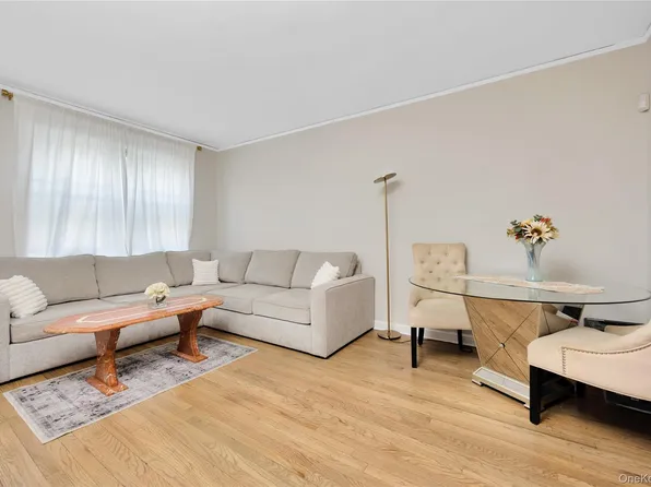 141-42 78th Rd APT 1D, Flushing, NY 11367