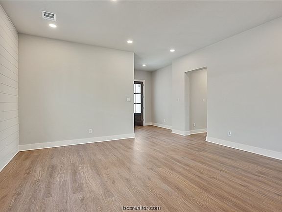 2nd image of 2514 Bramber Dr