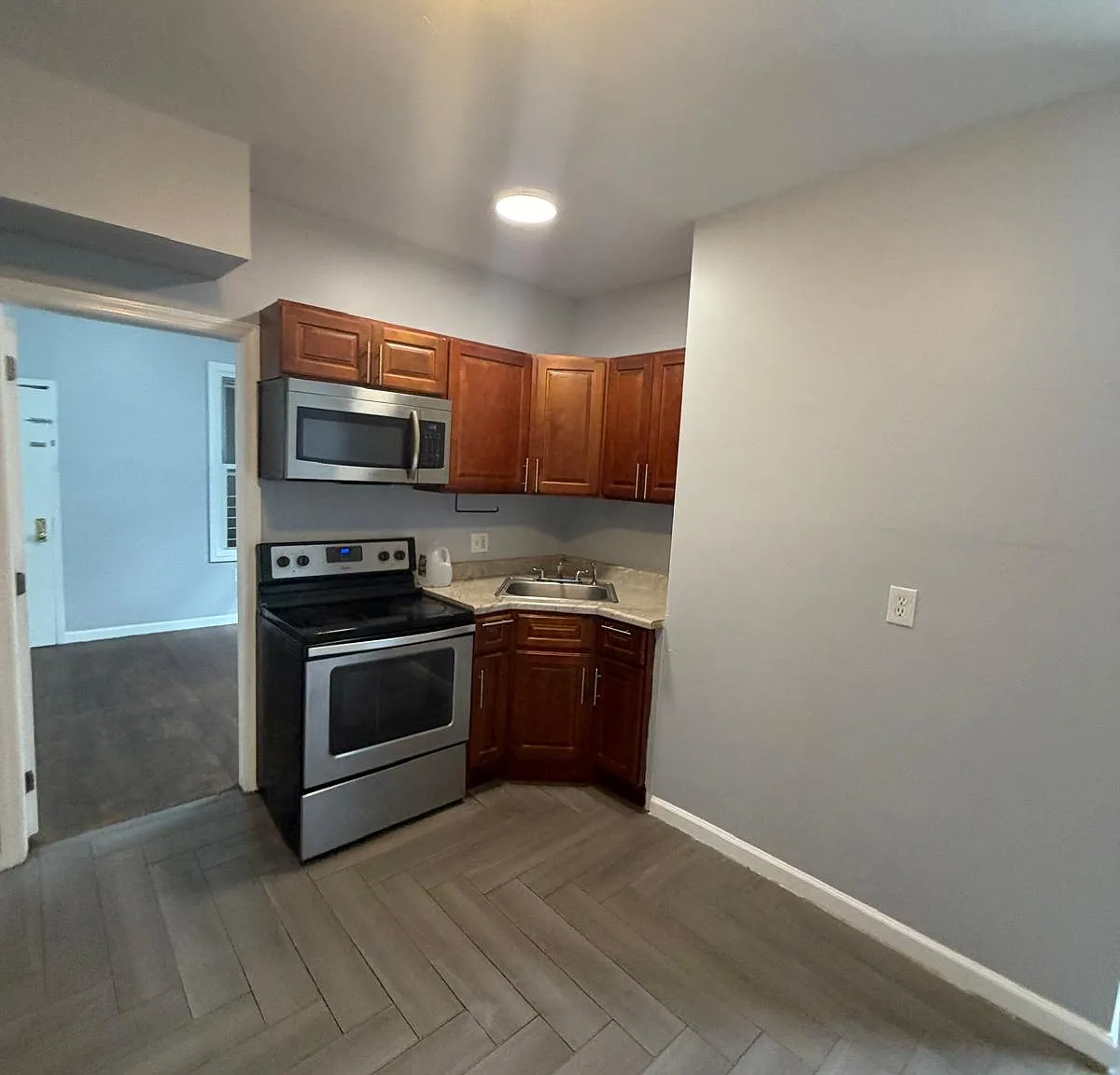 2 bed, $1,850 — Photo 2