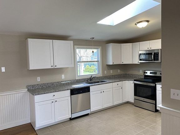 4th image of 34 Pickering St