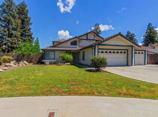 841 Bliss Ave, Clovis, CA 93611