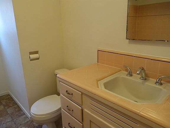 4th image of 1418 N San Pablo Ave