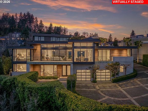 3rd image of 1235 SW Myrtle Ct