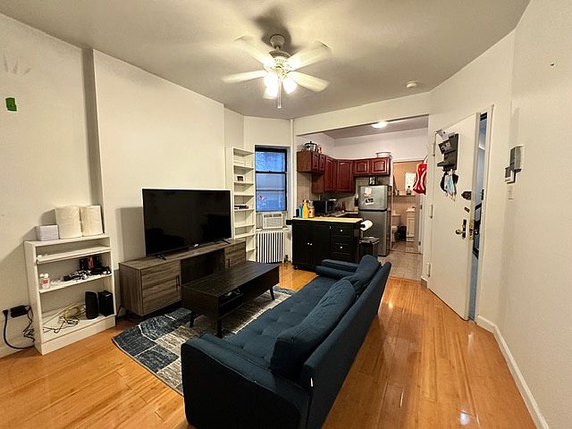 1st image of 349 W 45th St APT 3RE
