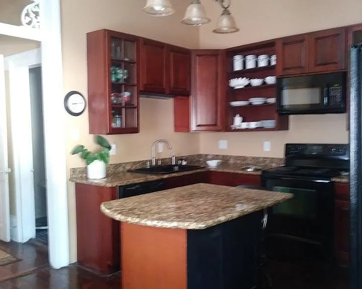 709 N Alexander St — Photo 6