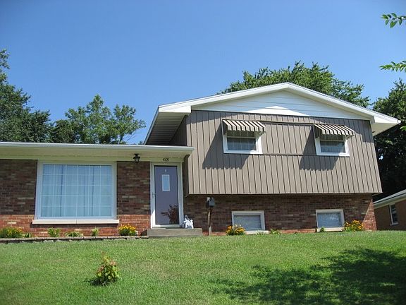 3rd image of 4105 Clement St