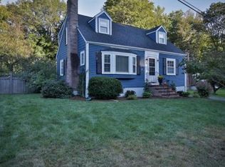 22 Foster Rd, Bedford, MA 01730