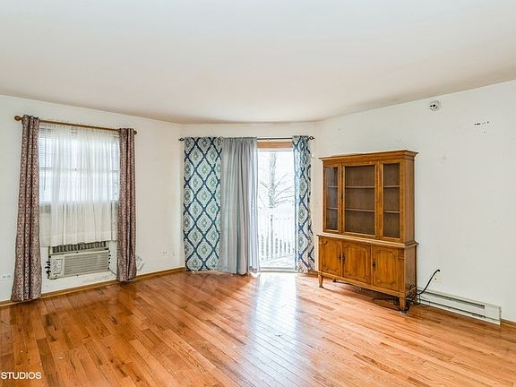 2nd image of 551 Leah Ln APT 2C