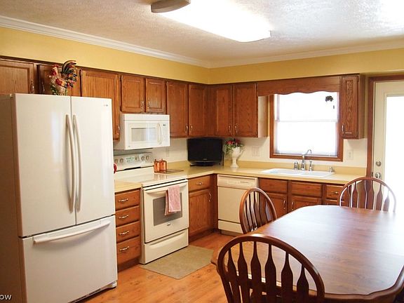 2nd image of 15038 Forestwood Dr
