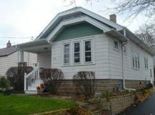 4630 S Kansas Ave, Saint Francis, WI 53235