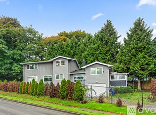 9234 3rd Ave SW #2, Seattle, WA 98106