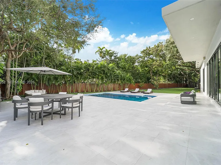 56 Samana Dr — Photo 22