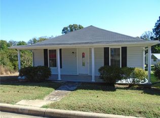 915 Wilson St, Reidsville, NC 27320