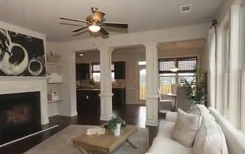 1st image of 2111 Westhill Dr SE