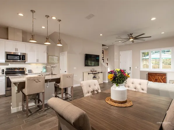 7544 Canyon Dr #403, Santee, CA 92071