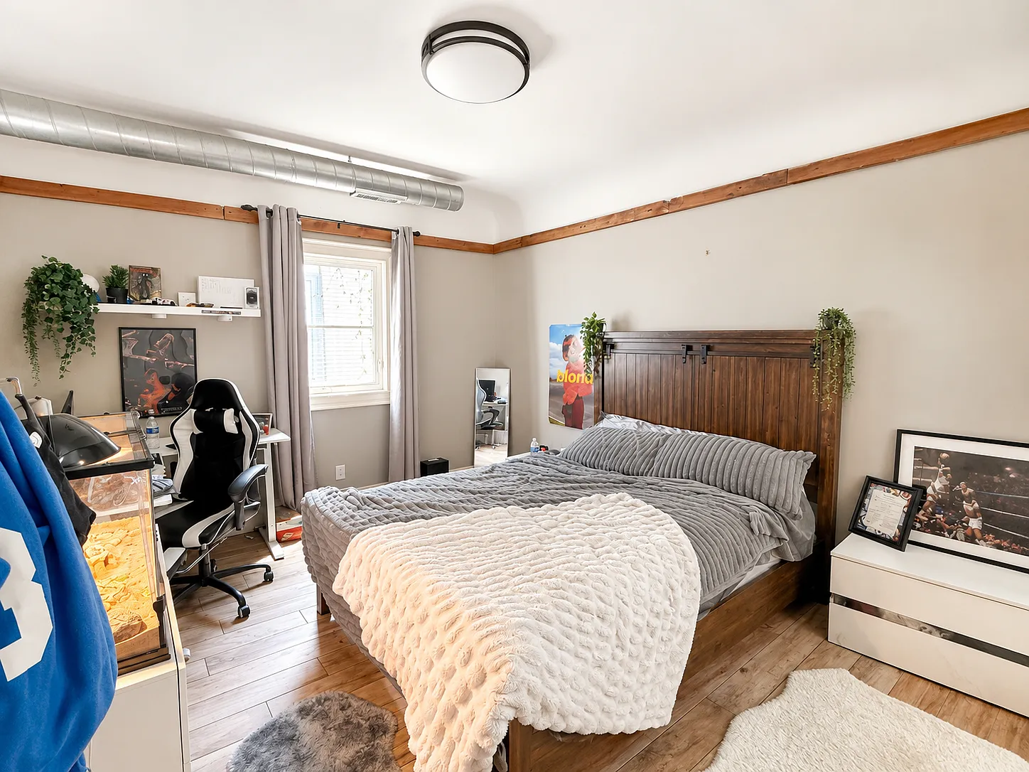 3 bed, 1.5 bath, 1234 sqft, $2,200 — Photo 3