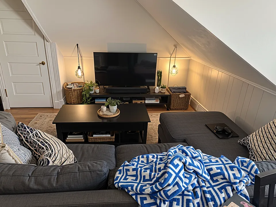 281 E Broadway #3