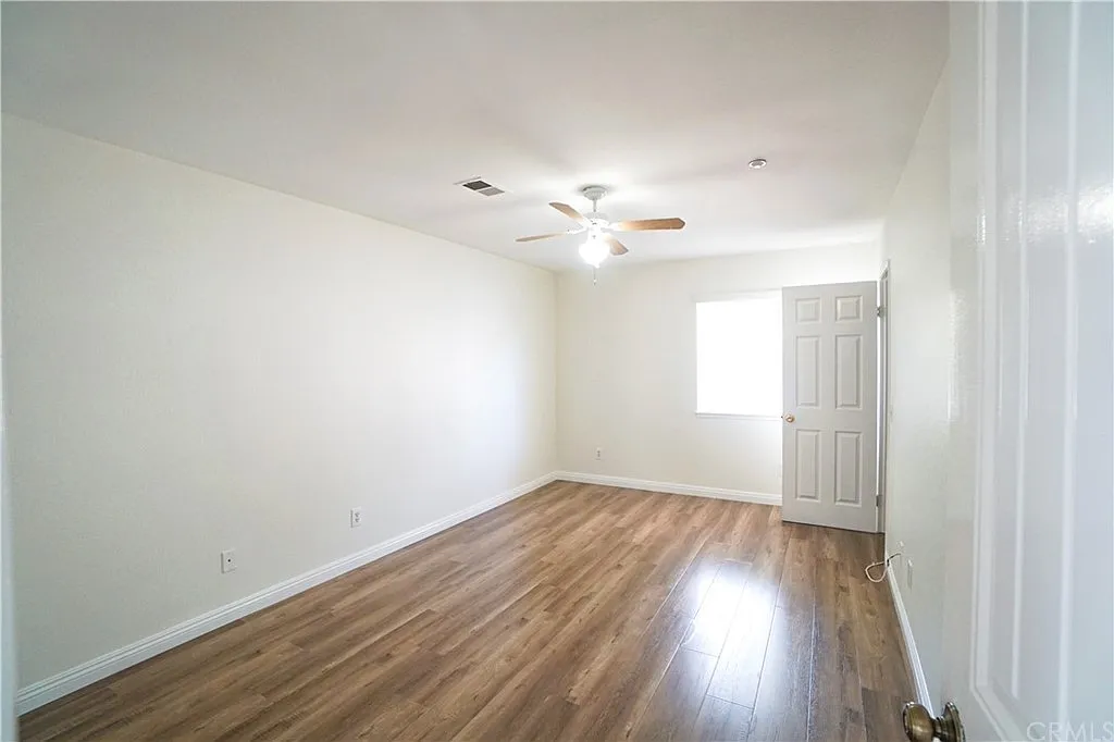 4 bed, 1555 sqft, $875 — Photo 1