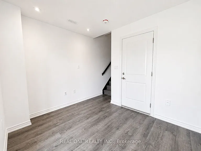 61 Soho St #31 — Photo 28
