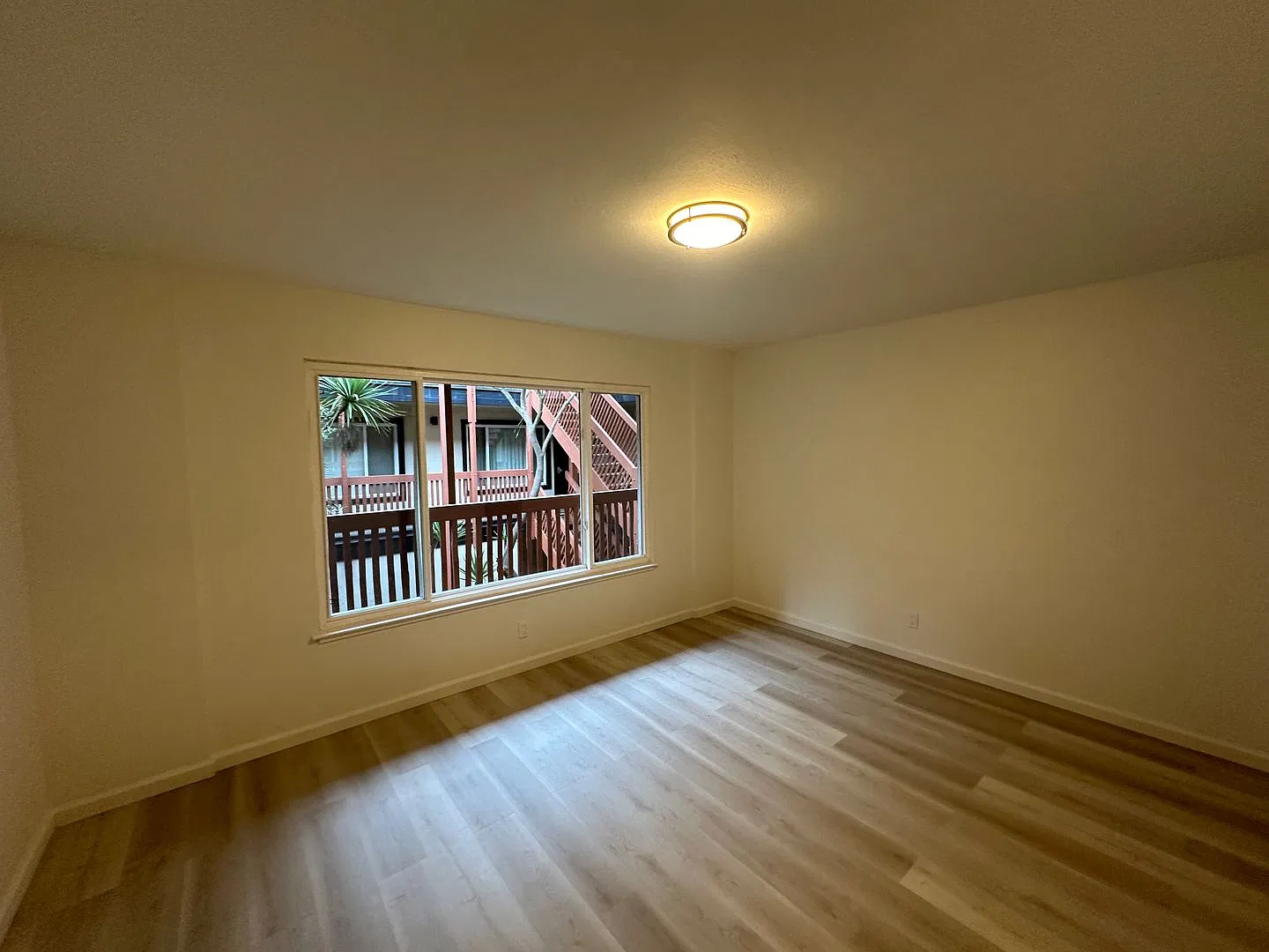 1556 Great Hwy #102 - Image 5