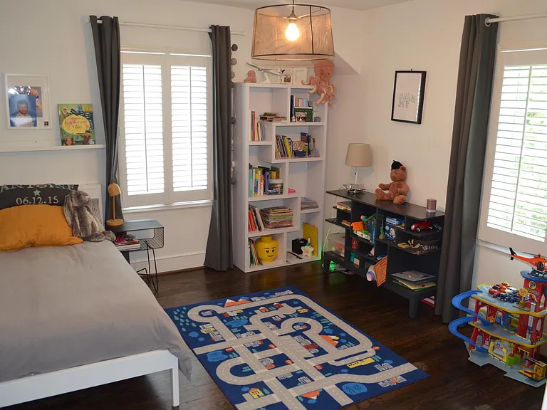 3825 Peachtree Dunwoody Rd NE — Photo 21