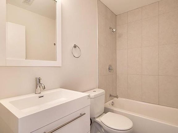 2nd image of 204 Spencer Ave Unit 9
