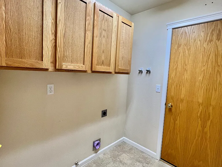 63339 NW Britta St #2 — Photo 11