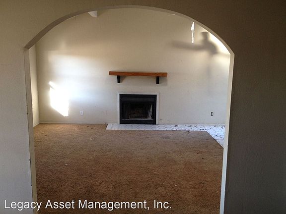 2nd image of 984 N Lancelot Ave