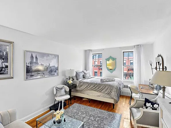 319 E 73rd St APT 5A, New York, NY 10021