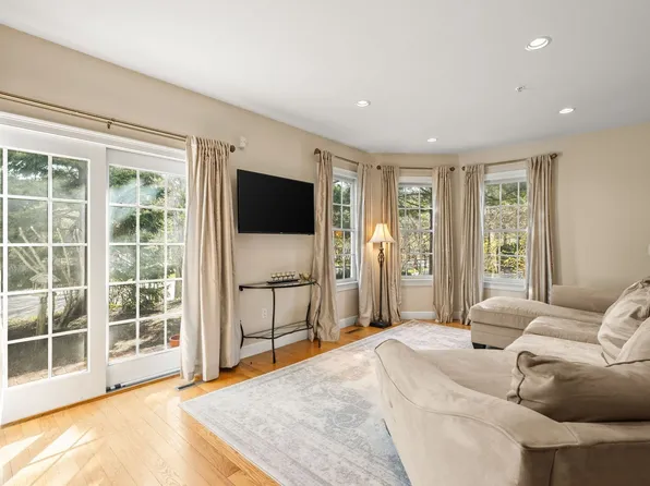 52 Tilden Commons Dr #52, Quincy, MA 02171