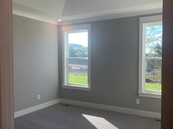 (undisclosed Address), Hendersonville, TN 37075