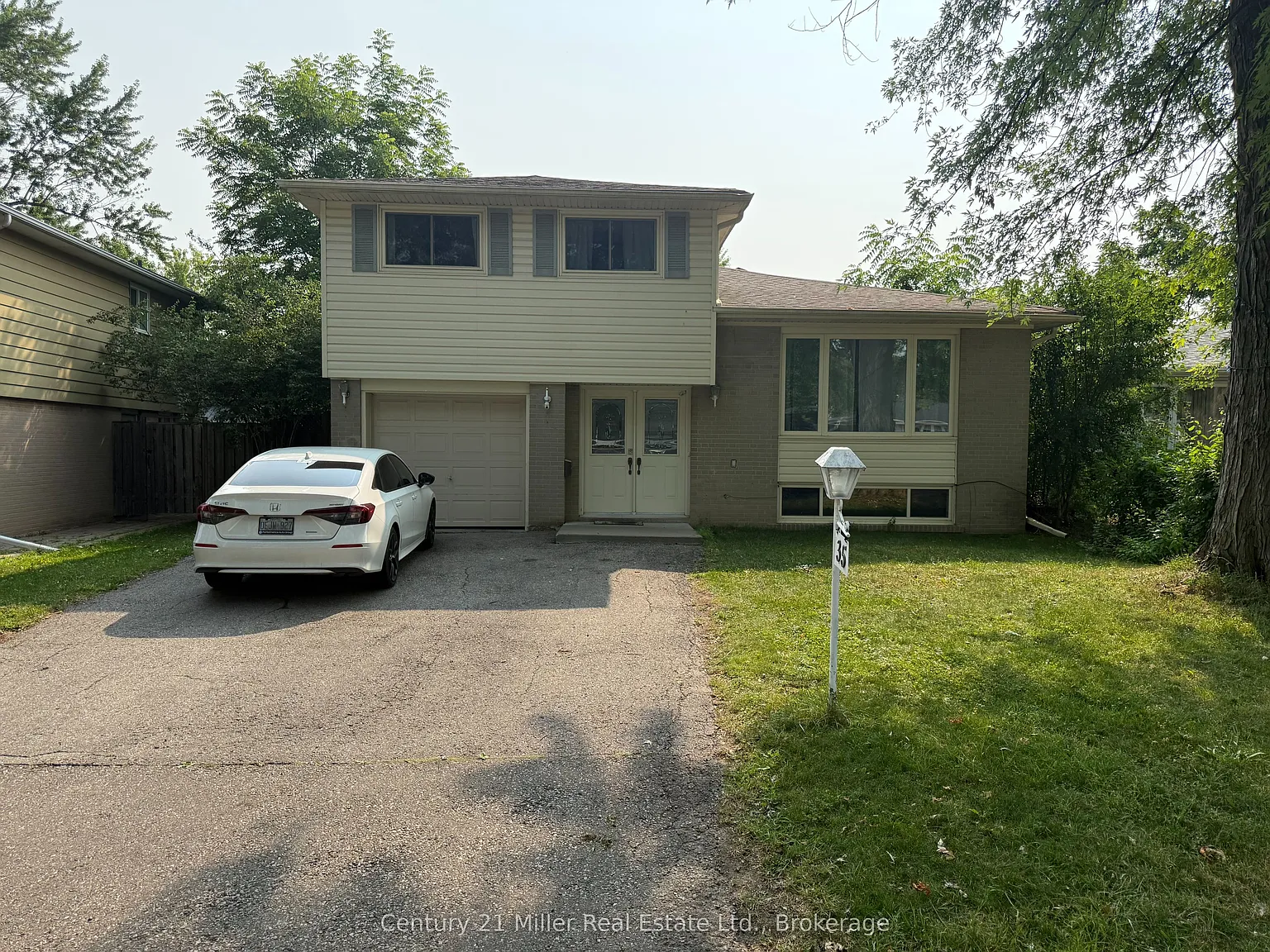 3 bed, $2,600 — Photo 2