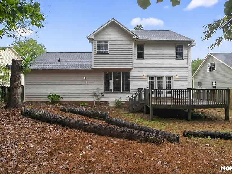 8006 Crenshaw Ln — Photo 25