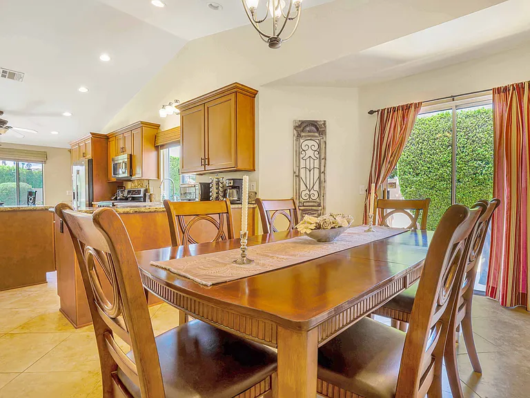 39795 Regency Way — Photo 10