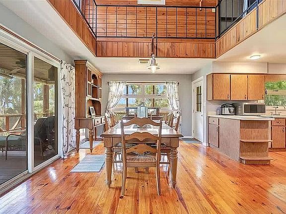 4th image of 7373 Circle Dr