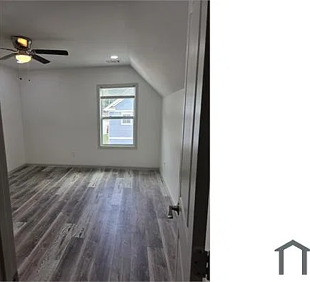 2 bed, 950 sqft, $1,900 — Photo 2