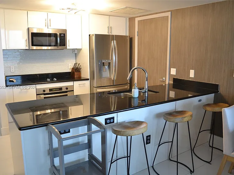 50 Biscayne Blvd #1408 — Photo 30