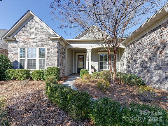 2nd image of 1024 Jasper Ln