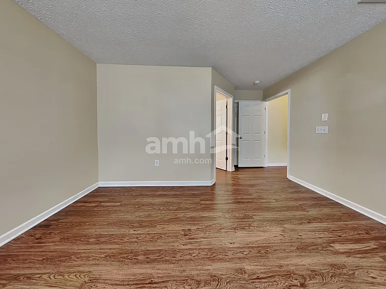 1425 Windstar Ct — Photo 12