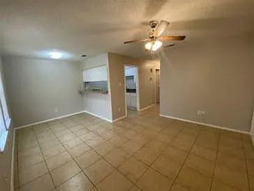 2 bed, 1044 sqft, $1,195 — Photo 3