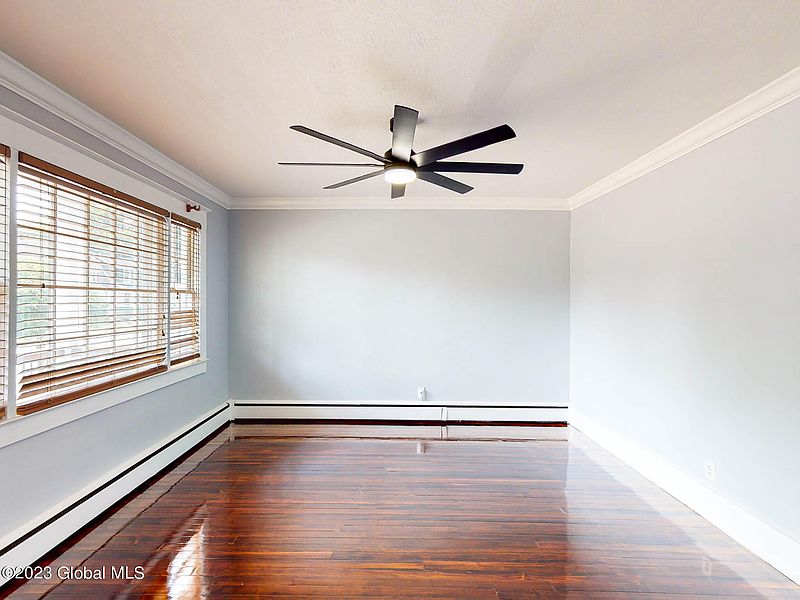 2nd image of 2213 Guilderland Avenue