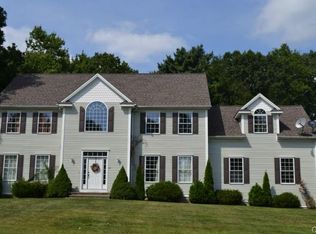 47 Bonnie View Dr, Trumbull, CT 06611