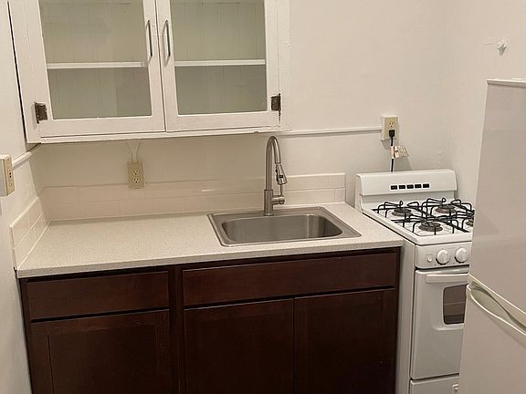 5th image of 1365 Spruce Pl #298304dc5