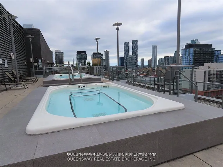 320 Richmond St E #208 — Photo 29