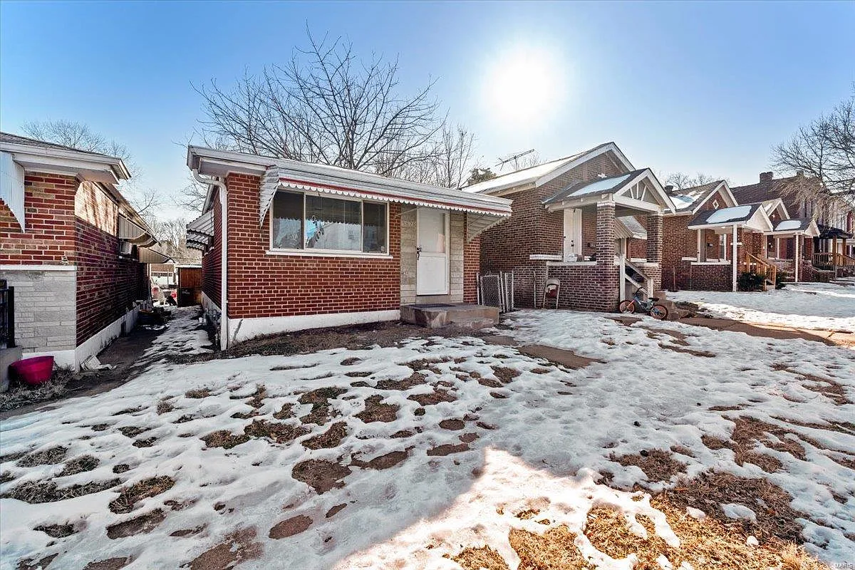 3828 Missouri Ave photo 1