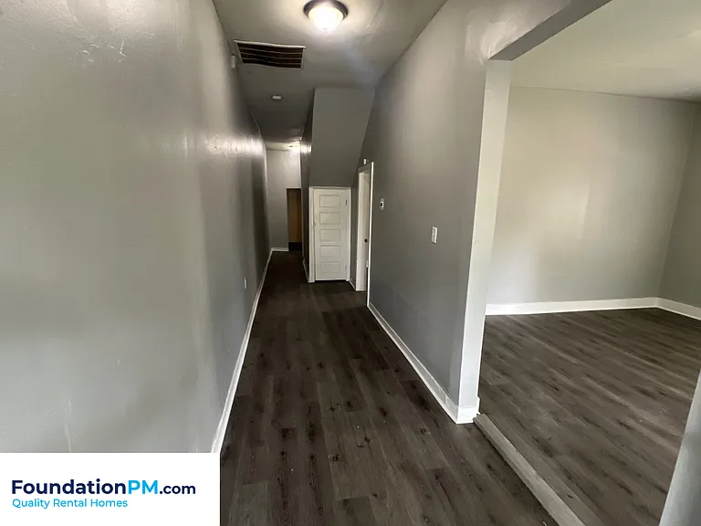 2632 Harvard Ave — Photo 3