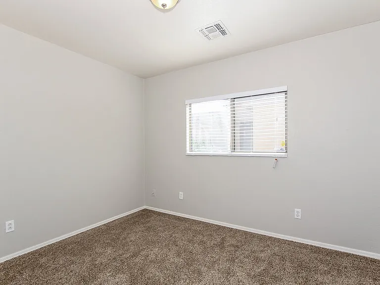 11502 W Corrine Dr — Photo 11